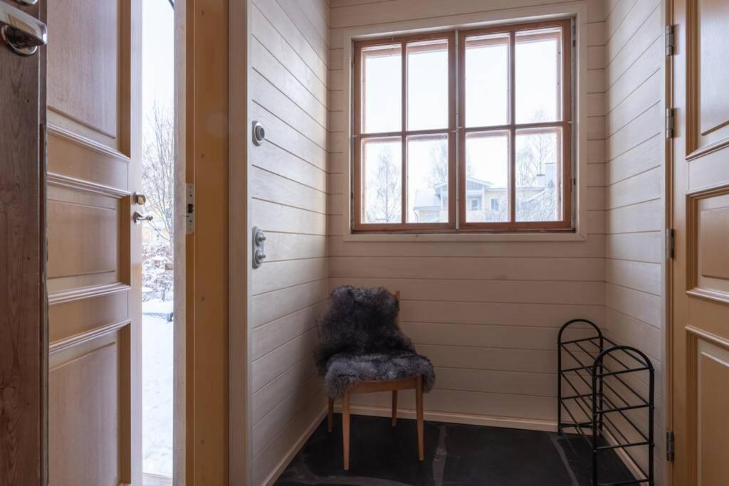 Cozy 1 Bedroom Apt And Free Parking By The Railway Station Oulu Exterior foto